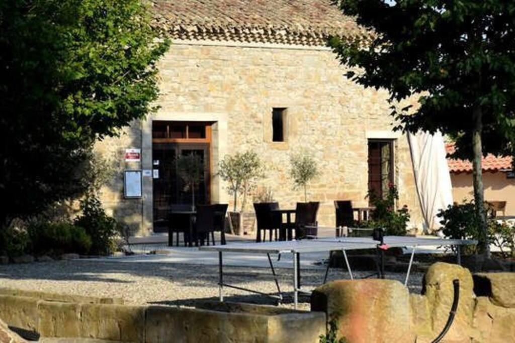 Le Soleil D Eugenie Appartement Dans Residence Avec Piscine Commune Pres De Carcassonne Olonzac Bagian luar foto