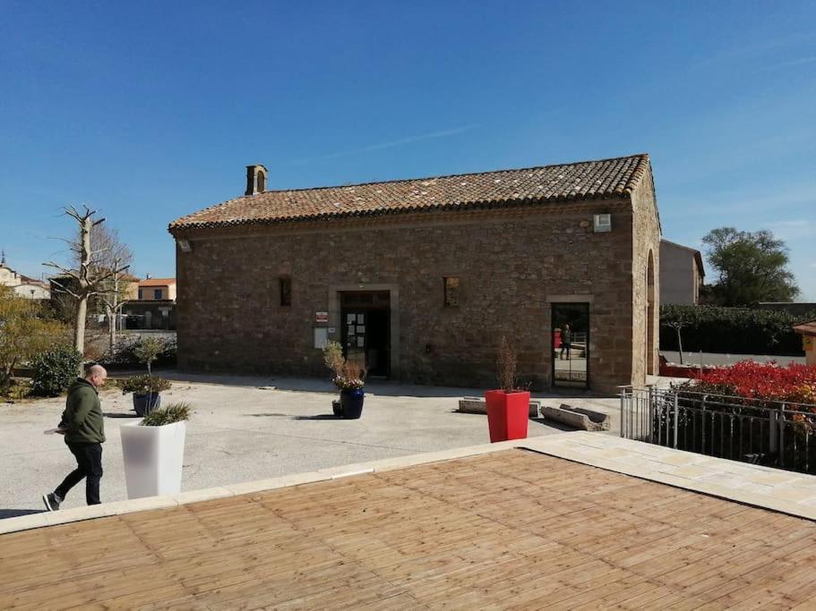 Le Soleil D Eugenie Appartement Dans Residence Avec Piscine Commune Pres De Carcassonne Olonzac Bagian luar foto